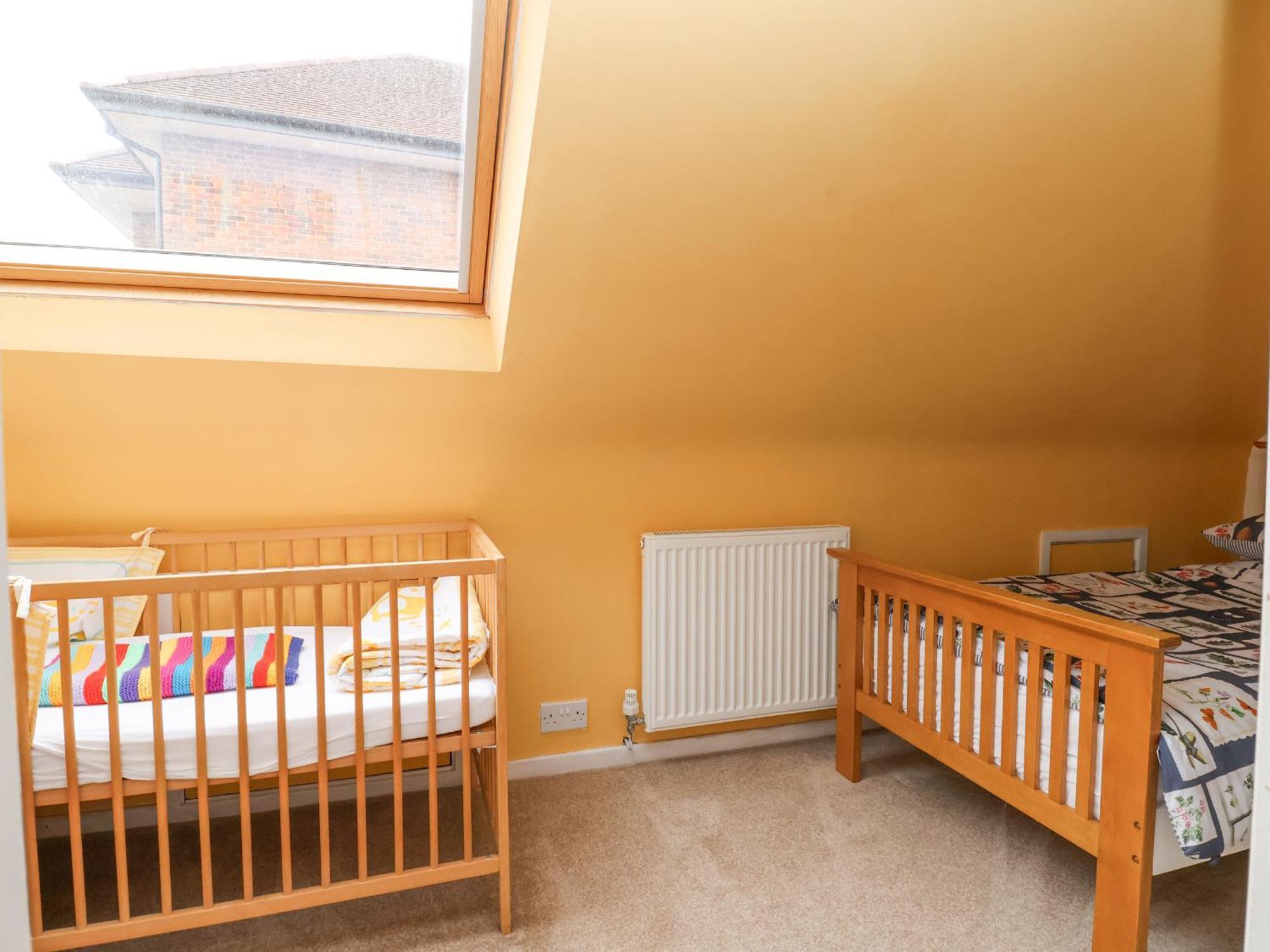 Dragon'S Den Apartment Chester Exterior photo